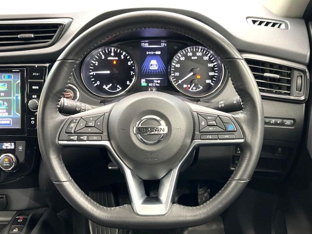 NISSAN X-TRAIL 2WD 2018 Image 31