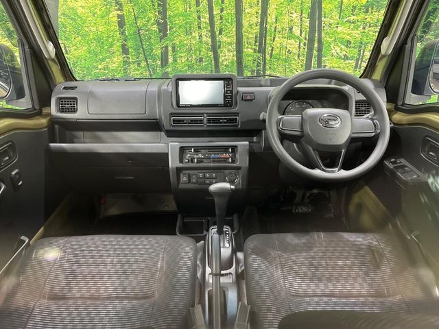 DAIHATSU HIJET TRUCK 4WD 2022 Image 31