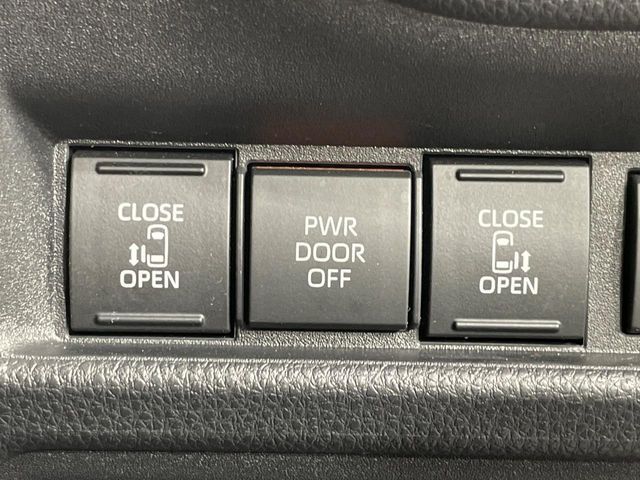 TOYOTA SIENTA HYBRID 2025 Image 31