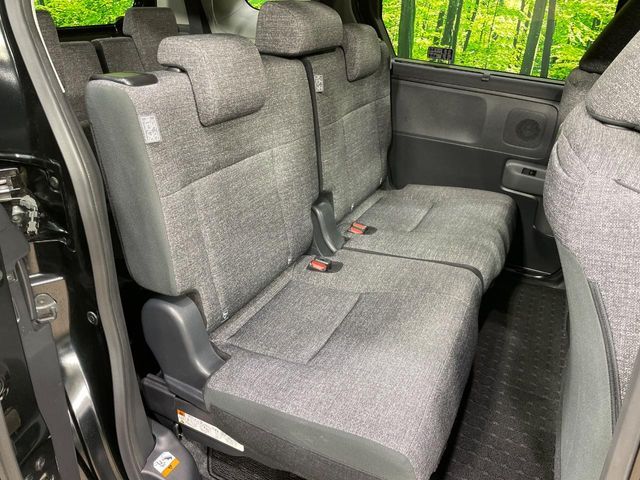 TOYOTA SIENTA HYBRID 2025 Image 31