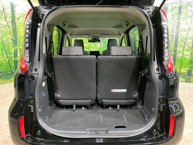 TOYOTA SIENTA HYBRID 2025 Image 31