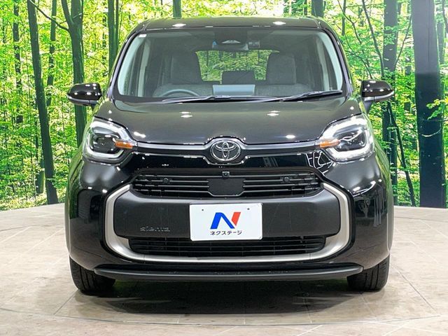 TOYOTA SIENTA HYBRID 2025 Image 31