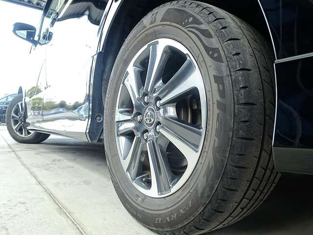 TOYOTA VOXY 2017 Image 31