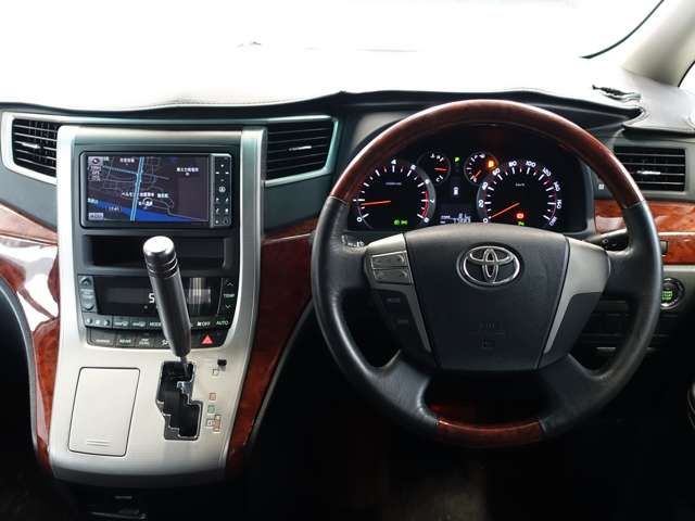 TOYOTA VELLFIRE 2010 Image 31