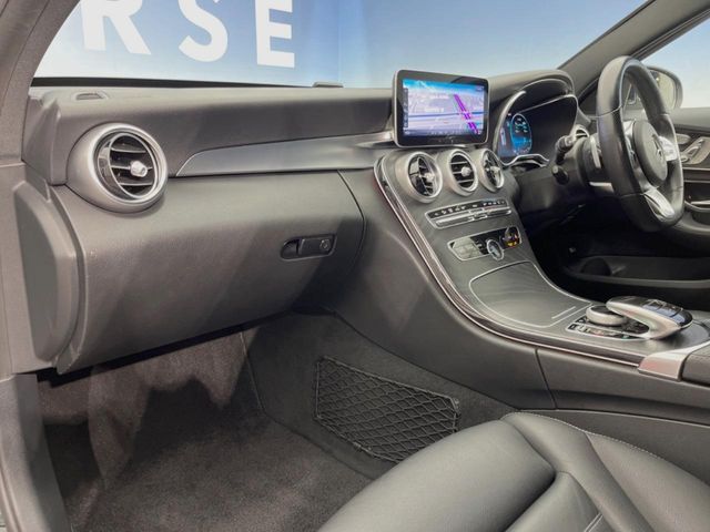 MERCEDES BENZ C CLAS 2018 Image 31