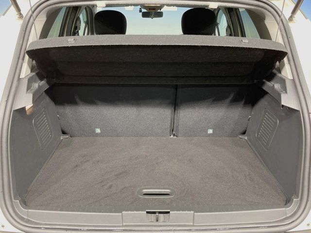 RENAULT CAPTUR 2015 Image 31