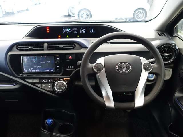 TOYOTA AQUA 2015 Image 31