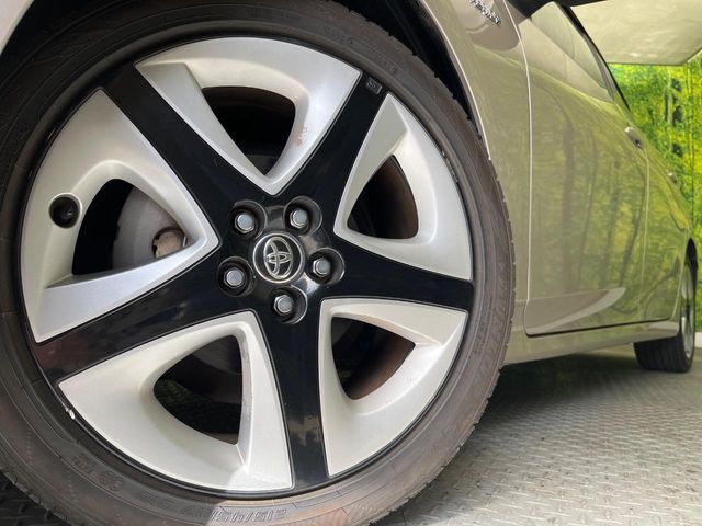 TOYOTA PRIUS 2016 Image 31