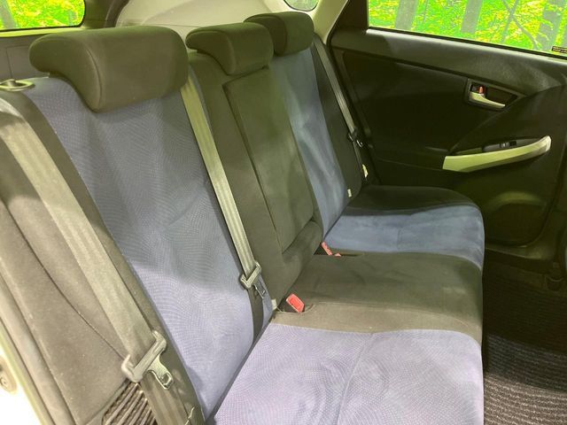 TOYOTA PRIUS 2013 Image 31