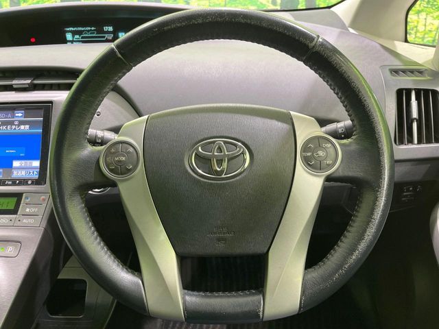 TOYOTA PRIUS 2013 Image 31