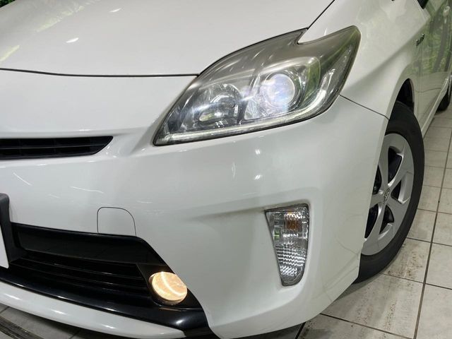 TOYOTA PRIUS 2013 Image 31