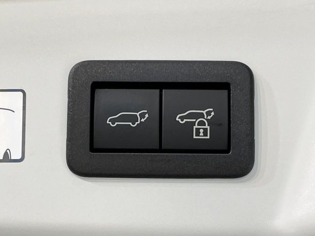 TOYOTA PRIUS 2023 Image 31