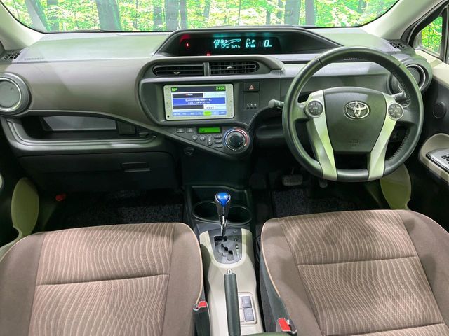 TOYOTA AQUA 2012 Image 31