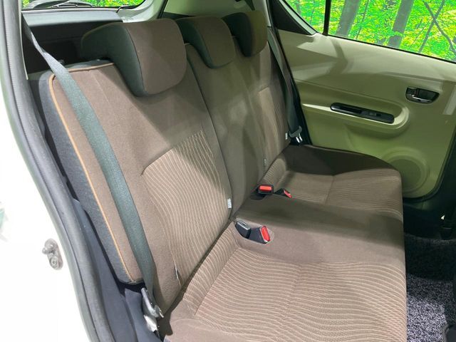 TOYOTA AQUA 2012 Image 31