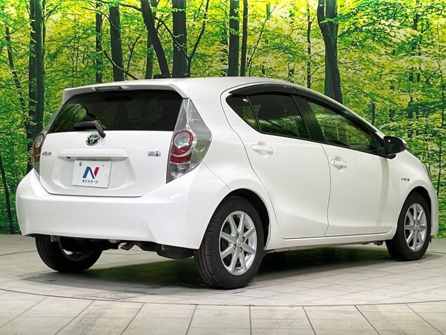 TOYOTA AQUA 2012 Image 31