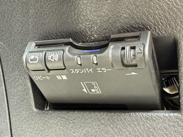 TOYOTA COROLLA FIELDER HYBR 2015 Image 31