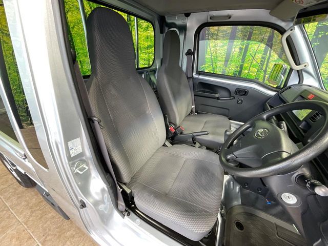 DAIHATSU HIJET TRUCK 4WD 2019 Image 31