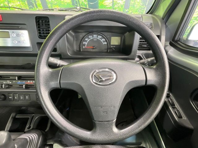 DAIHATSU HIJET TRUCK 4WD 2019 Image 31