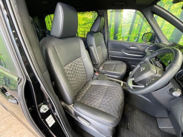 TOYOTA VOXY HYBRID 2023 Image 31