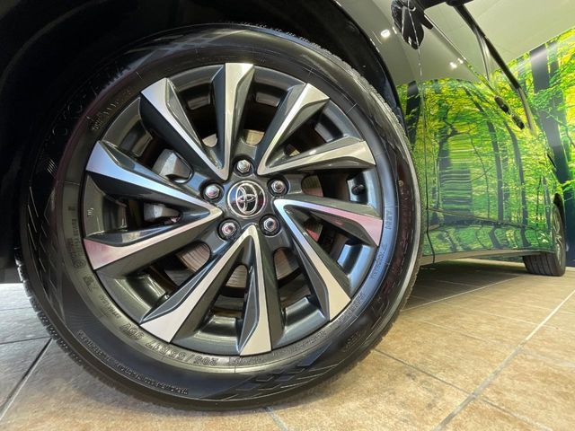 TOYOTA VOXY HYBRID 2023 Image 31