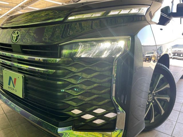 TOYOTA VOXY HYBRID 2023 Image 31