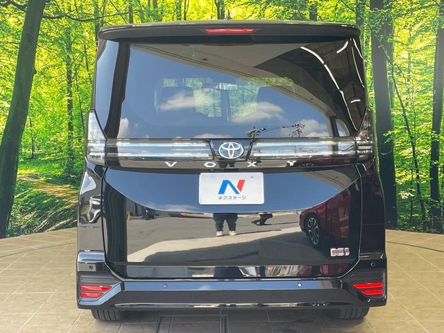 TOYOTA VOXY HYBRID 2023 Image 31