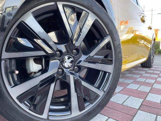 PEUGEOT 208 2022 Image 31