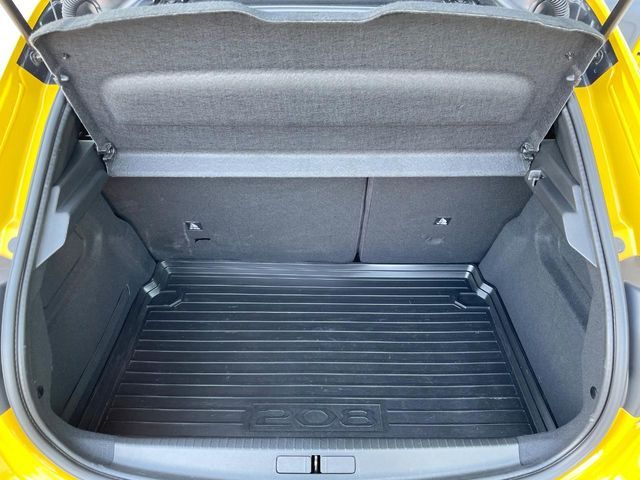 PEUGEOT 208 2022 Image 31