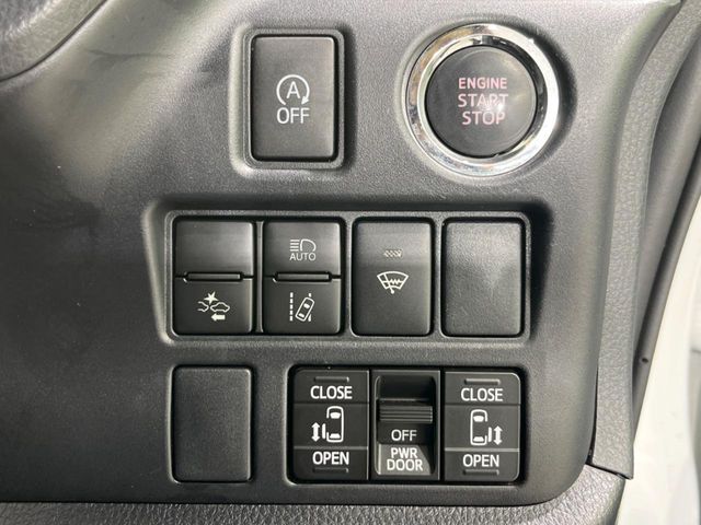 TOYOTA ESQUIRE 4WD 2018 Image 31