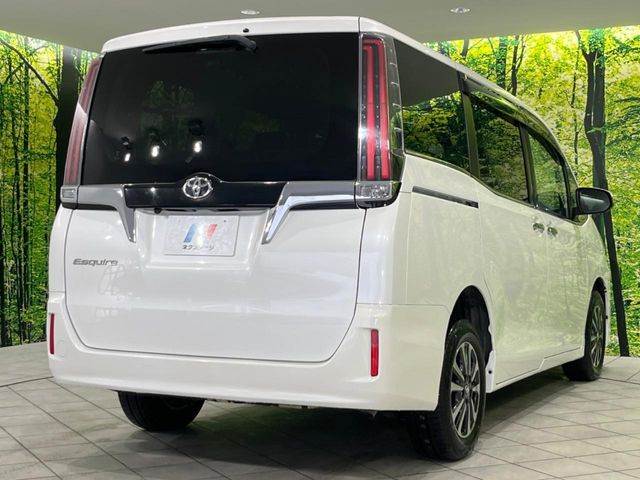 TOYOTA ESQUIRE 4WD 2018 Image 31
