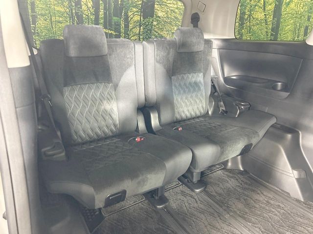 TOYOTA ALPHARD HYBRID 4WD 2019 Image 31