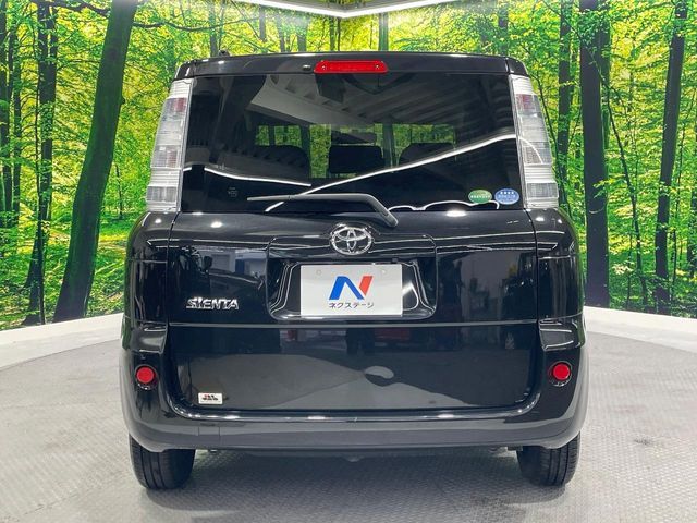 TOYOTA SIENTA 2012 Image 31