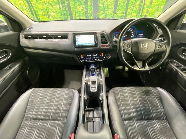 HONDA VEZEL HYBRID 2015 Image 31