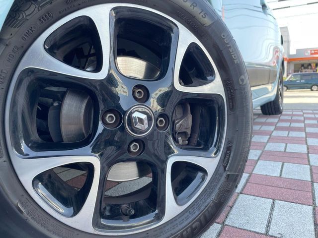 RENAULT TWINGO 2021 Image 31