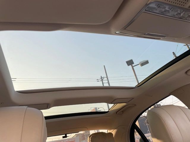 MERCEDES BENZ S CLAS 2017 Image 31