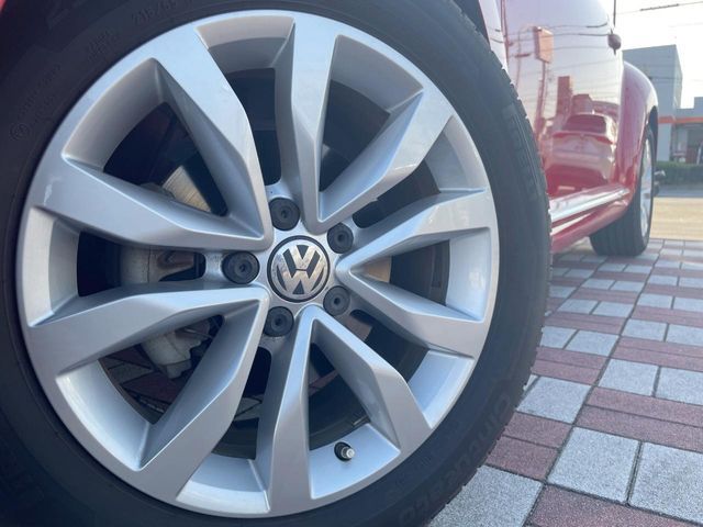 VOLKSWAGEN THE BEETL 2017 Image 31