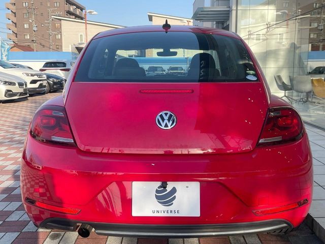 VOLKSWAGEN THE BEETL 2017 Image 31