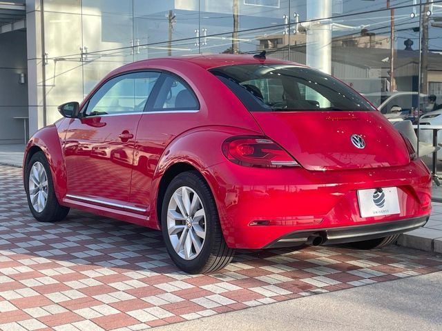 VOLKSWAGEN THE BEETL 2017 Image 31