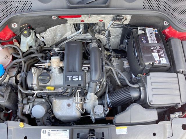 VOLKSWAGEN THE BEETL 2017 Image 31