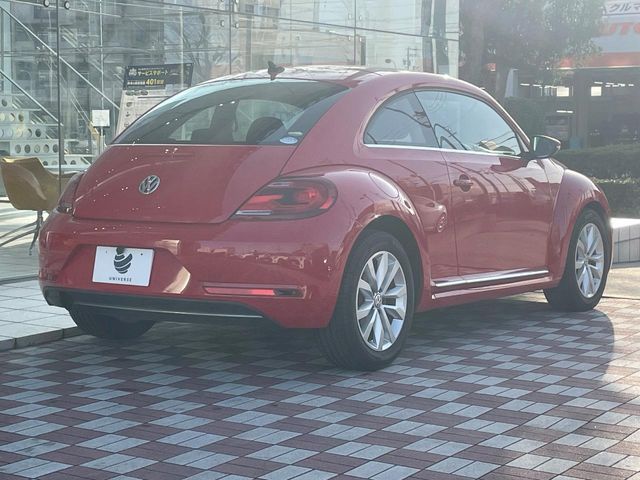 VOLKSWAGEN THE BEETL 2017 Image 31