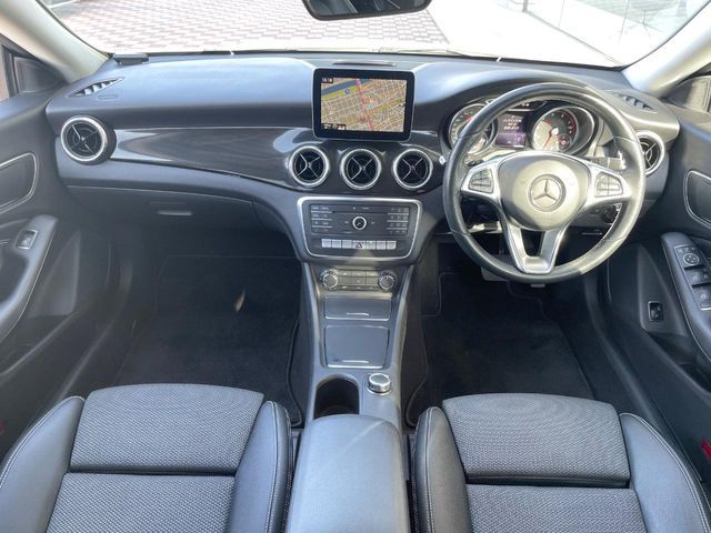 MERCEDES BENZ CLA SH 2017 Image 31