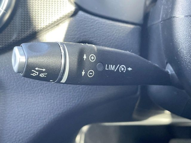 MERCEDES BENZ CLA SH 2017 Image 31