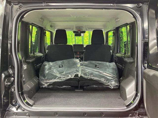 SUZUKI JIMNY NOMADE 2025 Image 31