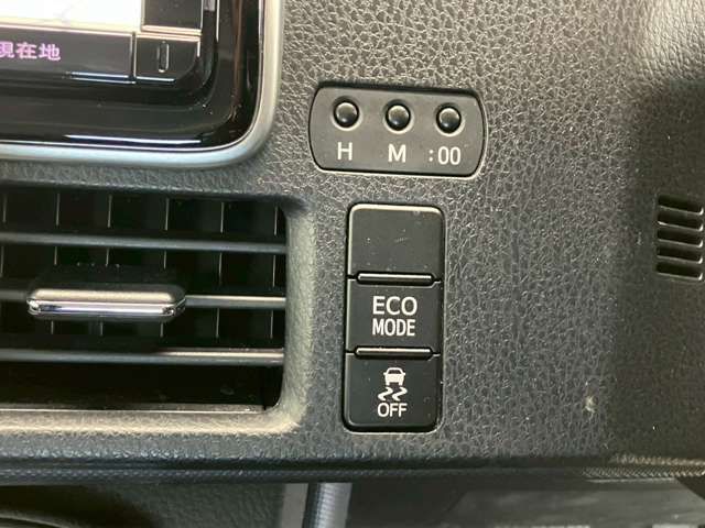 TOYOTA VOXY 2016 Image 31