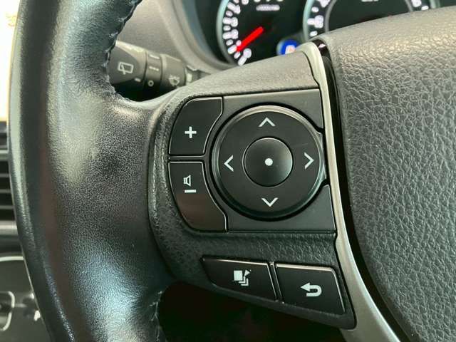 TOYOTA VOXY 2016 Image 31