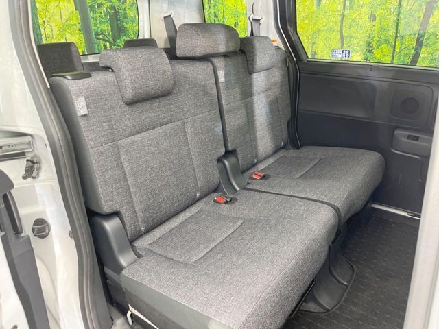 TOYOTA SIENTA HYBRID 2025 Image 31