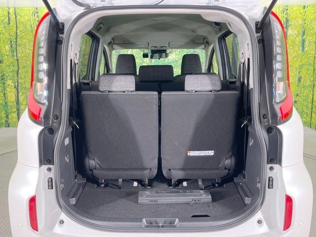 TOYOTA SIENTA HYBRID 2025 Image 31