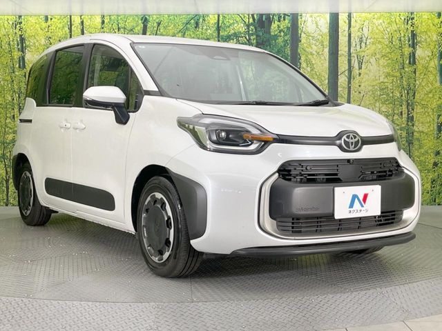 TOYOTA SIENTA HYBRID 2025 Image 31