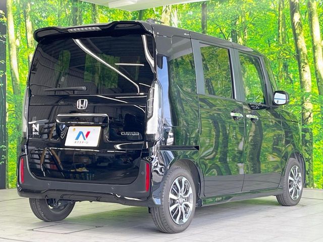 HONDA N BOX CUSTOM 2024 Image 31