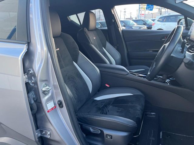 TOYOTA C-HR 2019 Image 31